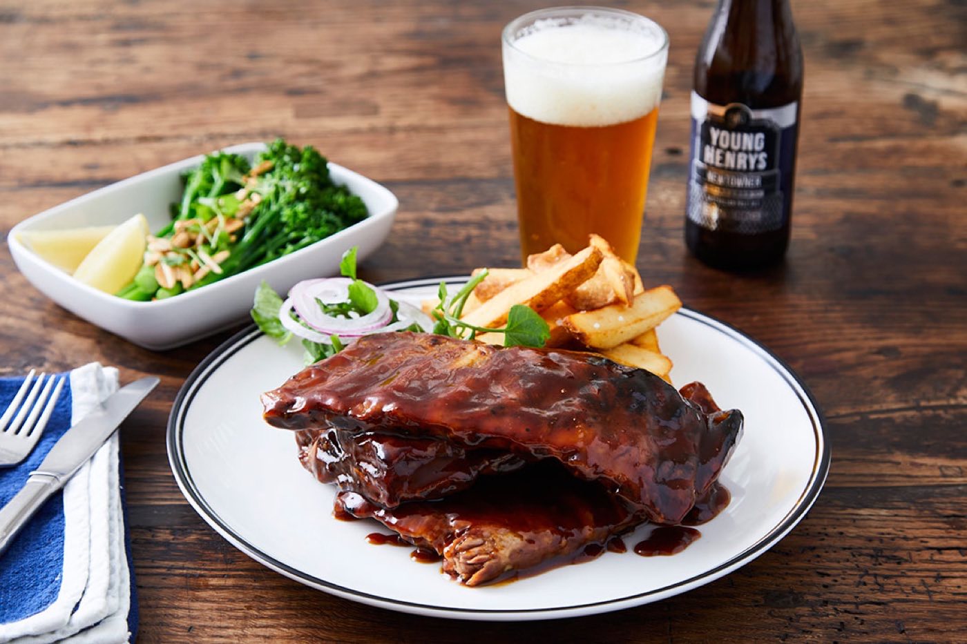 Ribs and a beer at Teddy Larkin's